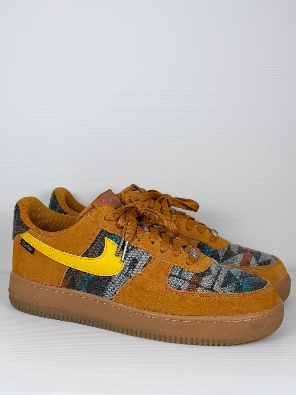Nike Air Force 1 Low N7 Pendleton CQ7308-700 Men’s 11.5 Wool Plaid Suede Rare